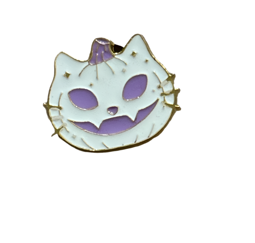 Cat jack-o’-lantern pin
