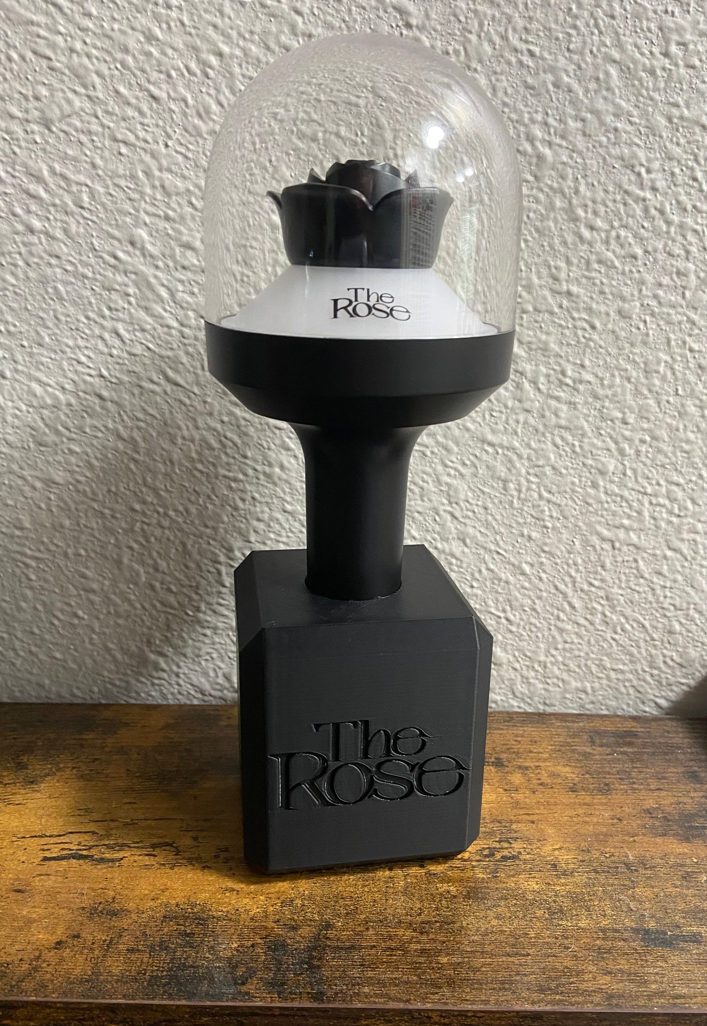 The Rose lightstick stand holder