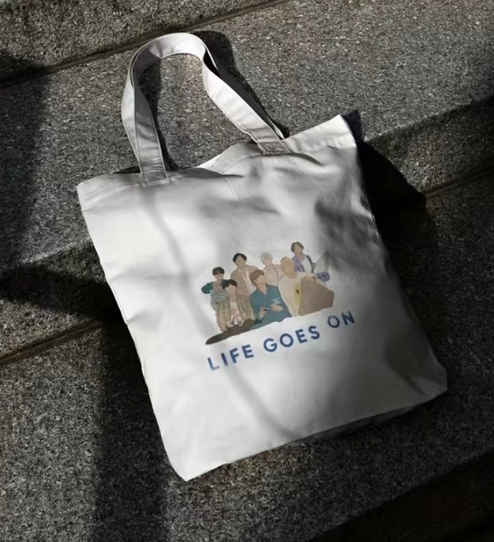 Kpop Canvas tote bags