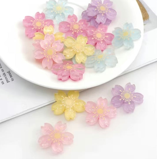 Sakura plastic flower pieces