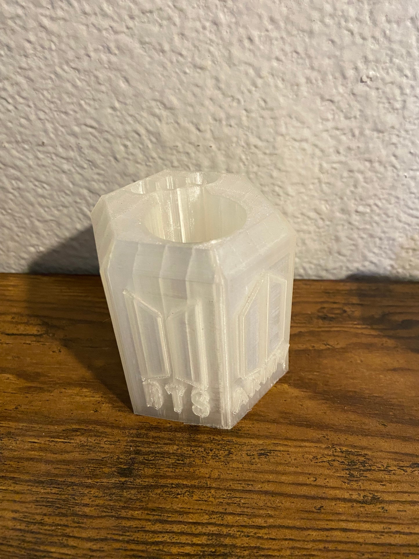 3D Printed lightstick holder (BTS SE)