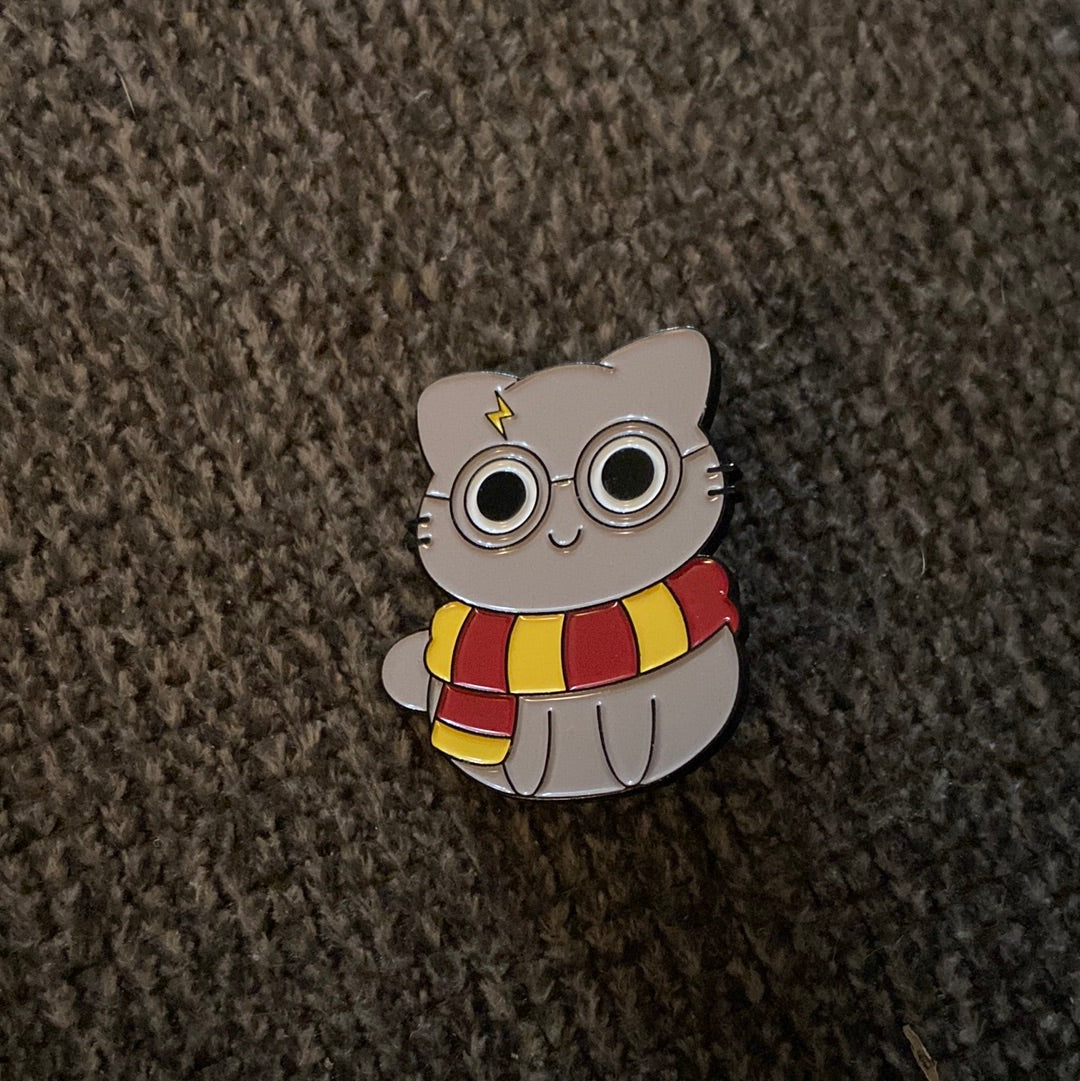 Harry Potter cat pins