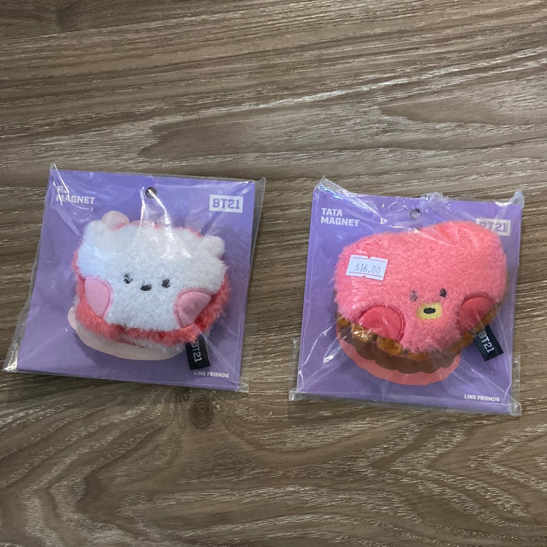 BT21 macaron plush magnet