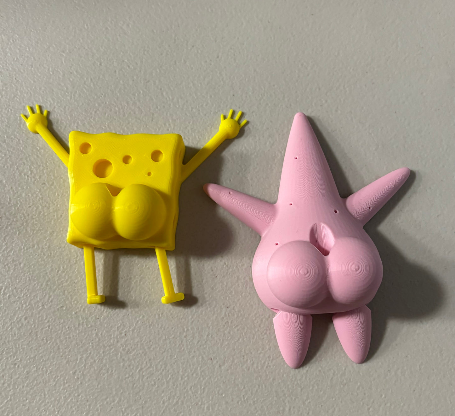 Patrick Buttcheek Pen holder